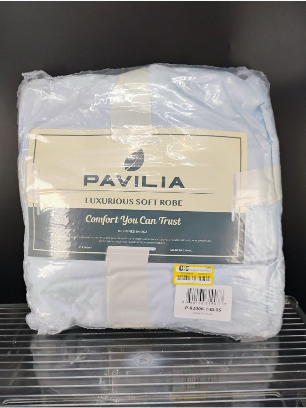 Pavilia Luxurious Super Soft Robe Stylish Comfort White